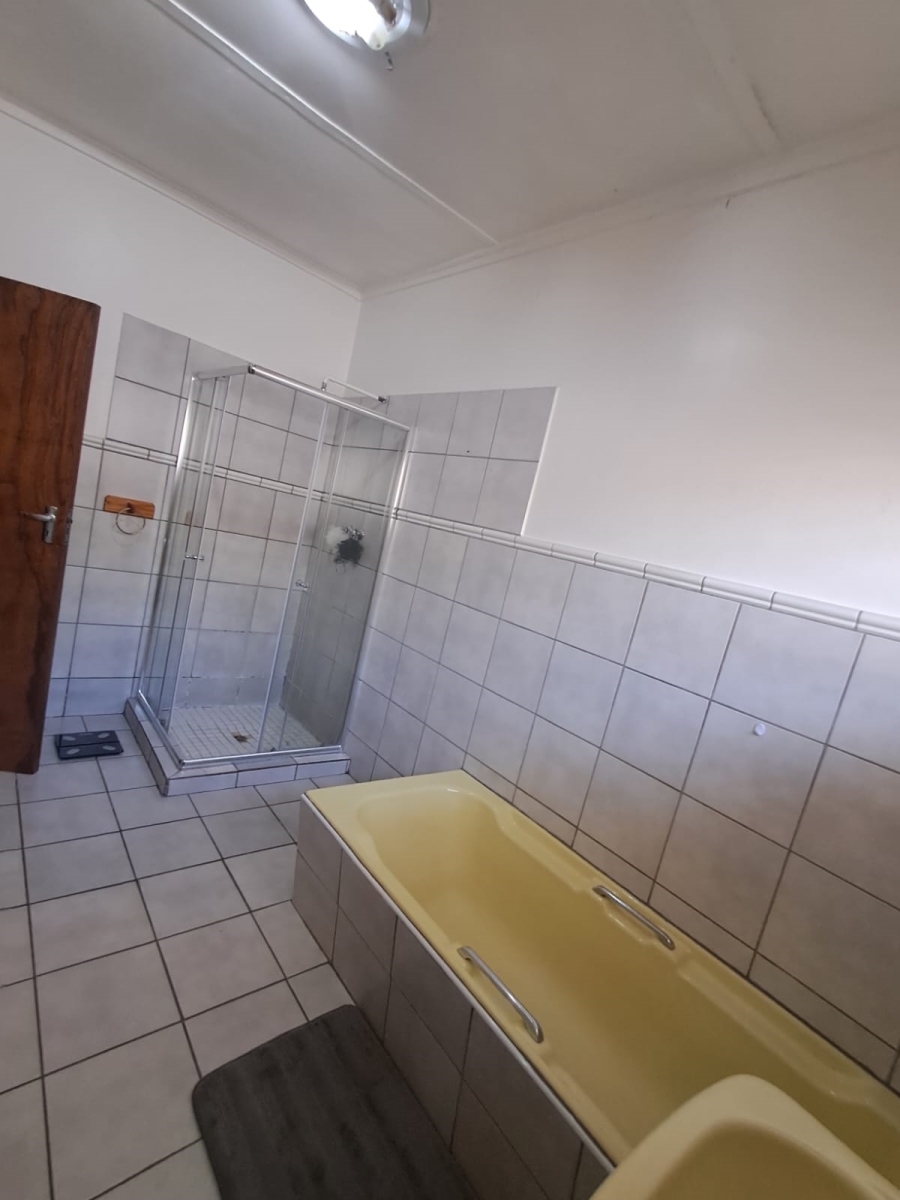 To Let 4 Bedroom Property for Rent in Bedelia Free State